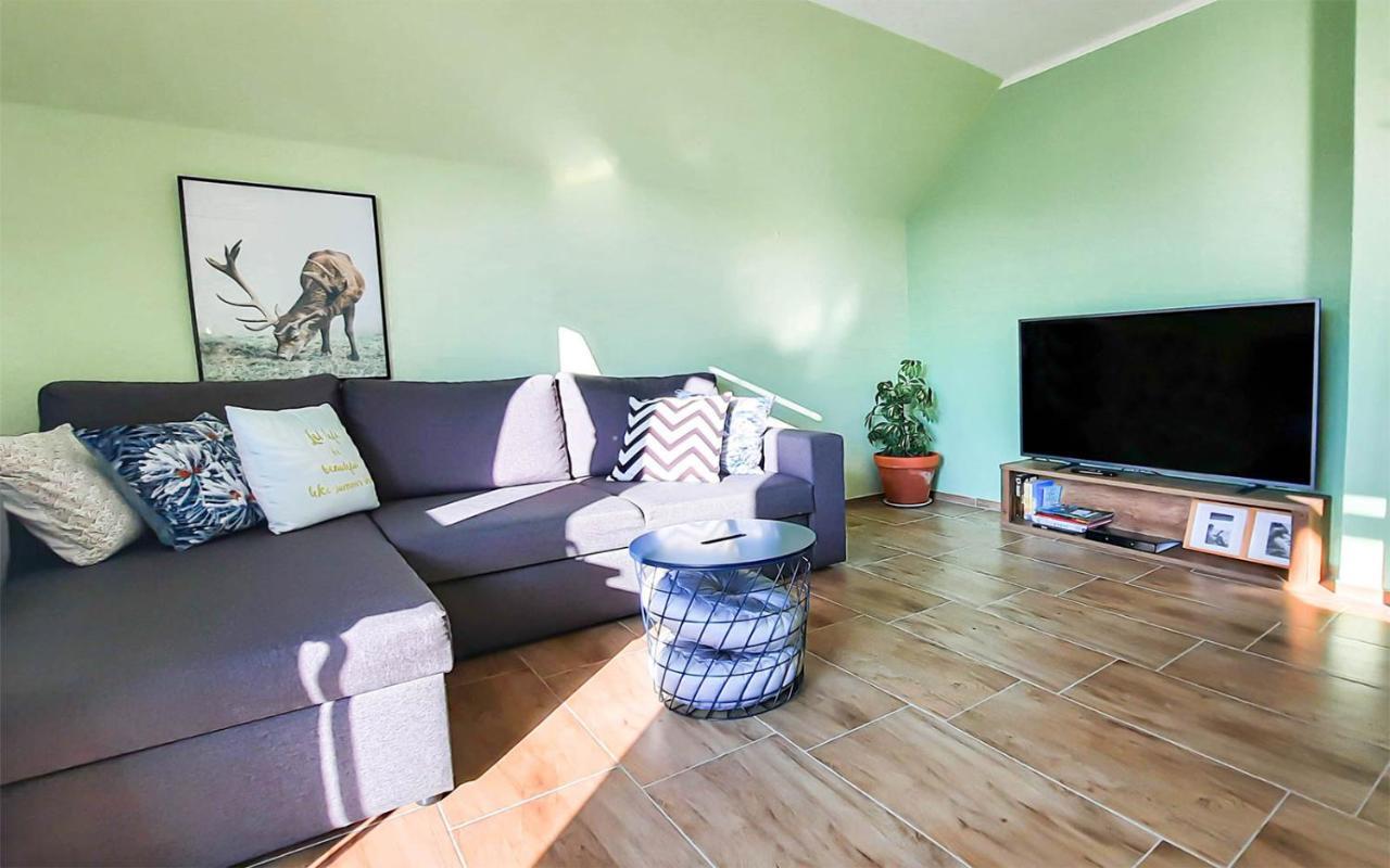 Deerwood Villa-Modern Cozy Apartment With Castle View Μπλεντ Εξωτερικό φωτογραφία